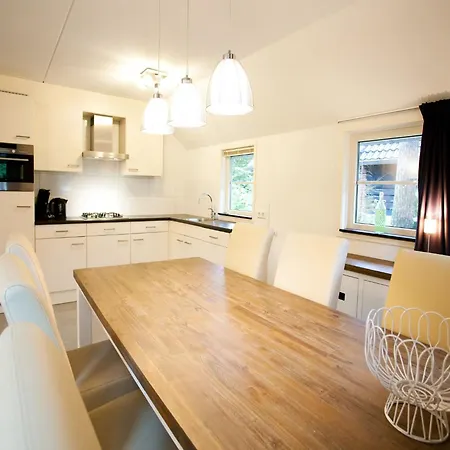 בית נופש Beautiful Located On De Veluwe *