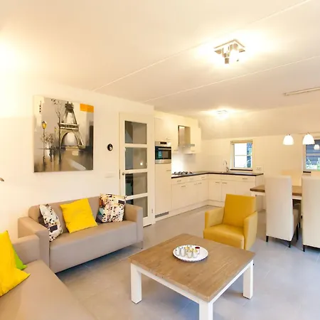 Beautiful Located On De Veluwe * אוטרלו