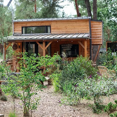 בית נופש Beautiful Located On De Veluwe אוטרלו