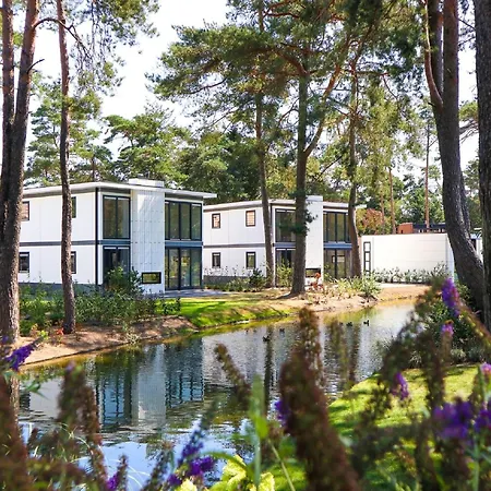 בית נופש Beautiful Located On De Veluwe אוטרלו